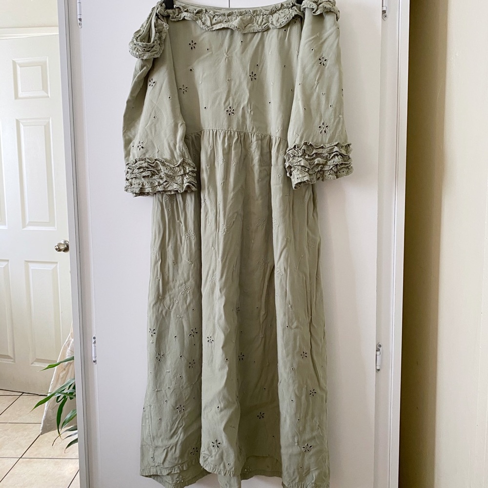 Vintage 70’s Floral Mesh Embroidered Dress